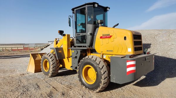 10582017N - Pala Forrajera M55HD